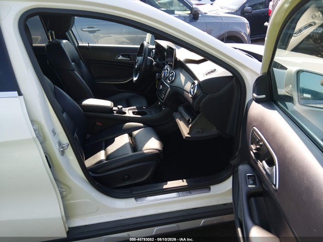 45793052 :رقم المزاد ، WDCTG4GB2HJ319097 vin ، 2017 Mercedes-benz Gla 250 4matic مزاد بيع