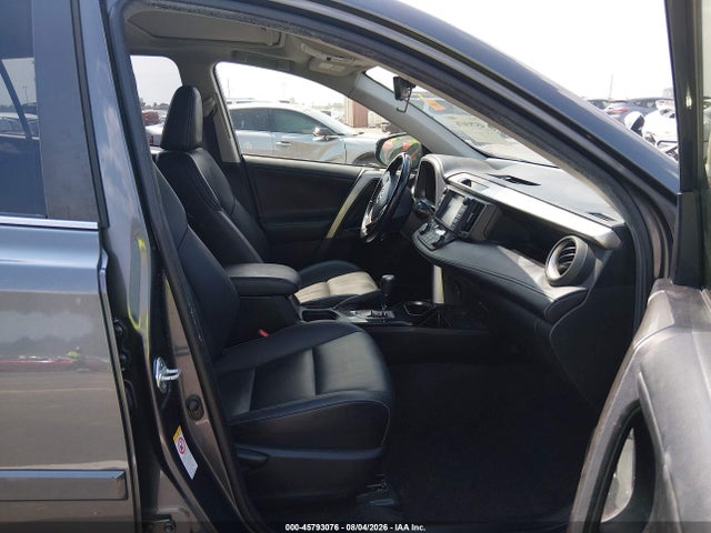 Продаж на аукціоні авто 2017 Toyota Rav4 Hybrid Limited, vin: JTMDJREV5HD100364, номер лоту: 45793076