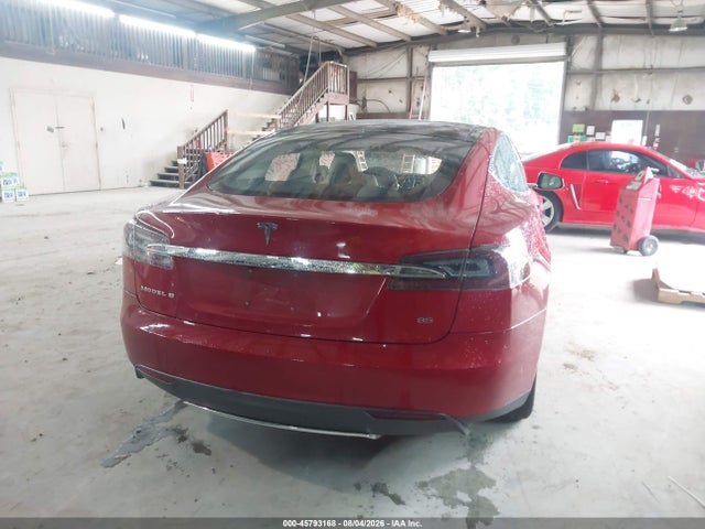 2013 Tesla Model S მანქანა იყიდება აუქციონზე, vin: 5YJSA1CN2DFP18336, აუქციონის ნომერი: 45793168