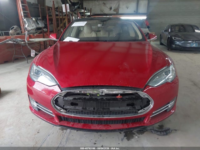 2013 Tesla Model S მანქანა იყიდება აუქციონზე, vin: 5YJSA1CN2DFP18336, აუქციონის ნომერი: 45793168