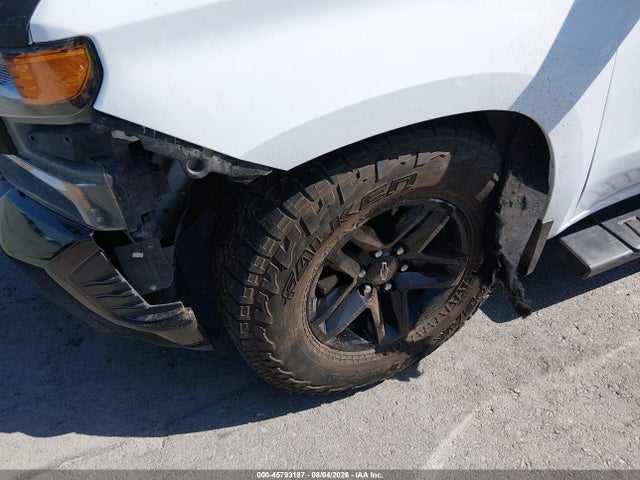 45793187 :رقم المزاد ، 3GCPYCEF8KG185922 vin ، 2019 Chevrolet Silverado 1500 Custom Trail Boss مزاد بيع