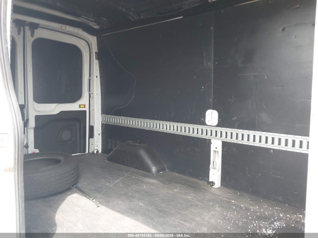 45793192 :رقم المزاد ، 1FTBW2CM1JKA88208 vin ، 2018 Ford Transit-350 مزاد بيع