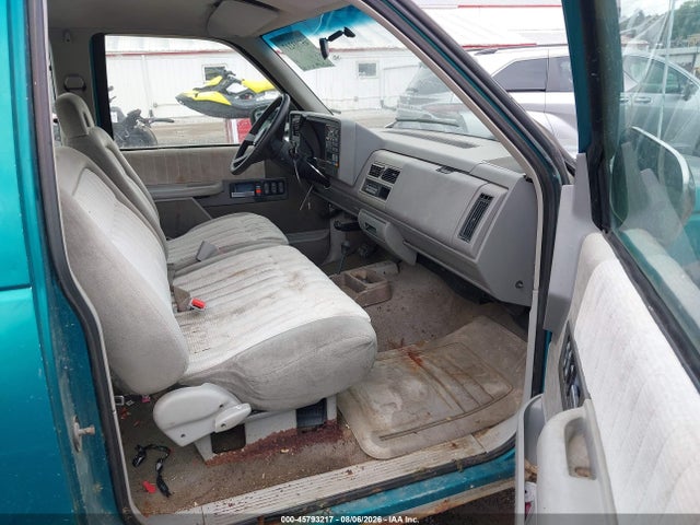 Продаж на аукціоні авто 1993 Gmc Sierra K1500, vin: 2GTEK19K1P1561851, номер лоту: 45793217