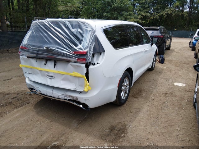 Продажа на аукционе авто 2027 Chrysler Pacifica, vin: 2C4RC1BG4VR576332, номер лота: 45793250