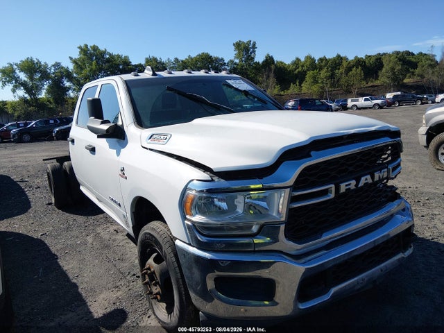 45793253 :رقم المزاد ، 3C7WRSCL3MG553618 vin ، 2021 Ram 3500 Chassis Tradesman/slt/laramie/limited مزاد بيع