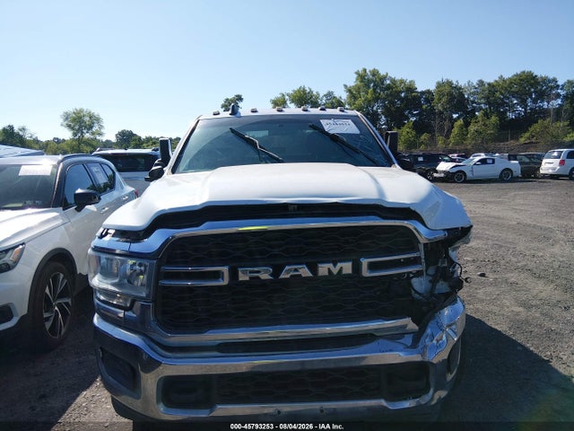 45793253 :رقم المزاد ، 3C7WRSCL3MG553618 vin ، 2021 Ram 3500 Chassis Tradesman/slt/laramie/limited مزاد بيع