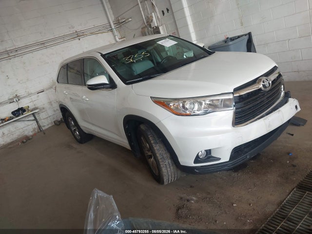 45793255 :رقم المزاد ، 5TDBKRFH9FS204368 vin ، 2015 Toyota Highlander Le Plus V6 مزاد بيع