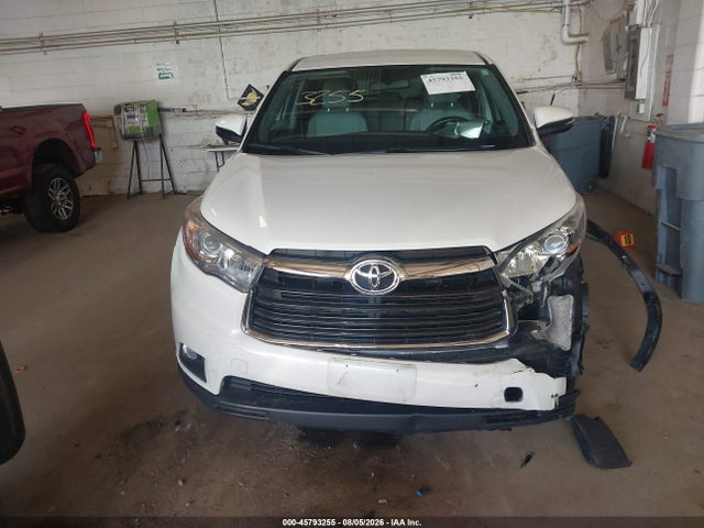 45793255 :رقم المزاد ، 5TDBKRFH9FS204368 vin ، 2015 Toyota Highlander Le Plus V6 مزاد بيع