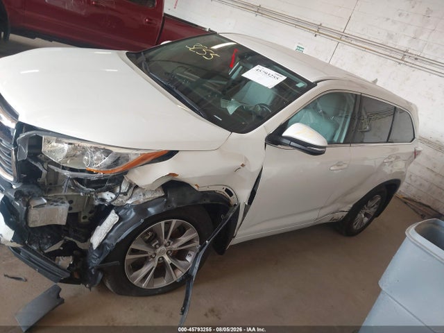 45793255 :رقم المزاد ، 5TDBKRFH9FS204368 vin ، 2015 Toyota Highlander Le Plus V6 مزاد بيع