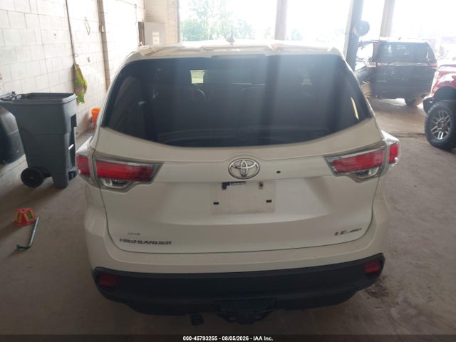 45793255 :رقم المزاد ، 5TDBKRFH9FS204368 vin ، 2015 Toyota Highlander Le Plus V6 مزاد بيع