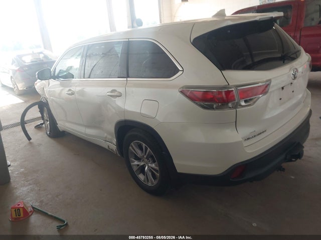 45793255 :رقم المزاد ، 5TDBKRFH9FS204368 vin ، 2015 Toyota Highlander Le Plus V6 مزاد بيع