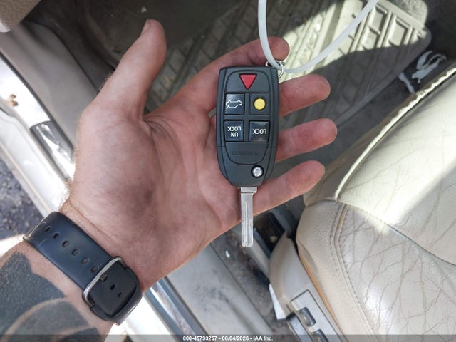 2005 Volvo S60 2.5t A/2.5t A Sr W/premium Package მანქანა იყიდება აუქციონზე, vin: YV1RS592852470785, აუქციონის ნომერი: 45793257