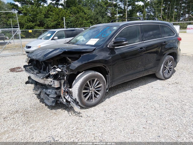 Продаж на аукціоні авто 2017 Toyota Highlander Xle, vin: 5TDJZRFH0HS458402, номер лоту: 45793266