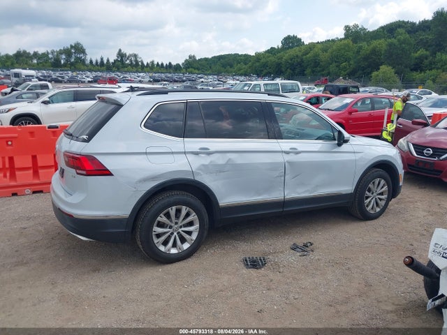 Auction sale of the 2018 Volkswagen Tiguan 2.0t Se/2.0t Sel, vin: 3VV3B7AX3JM180425, lot number: 45793318