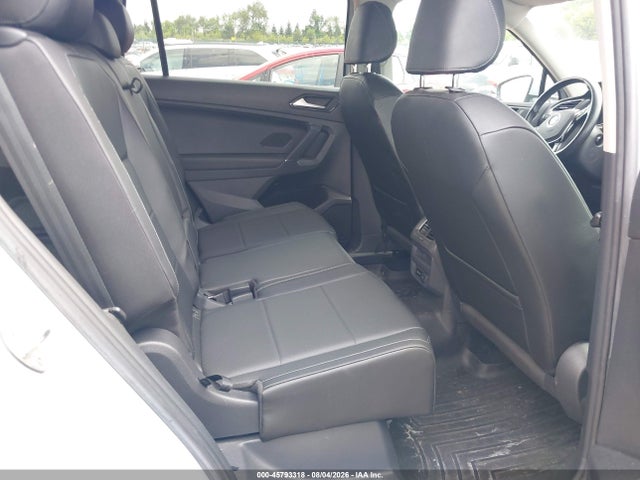 Auction sale of the 2018 Volkswagen Tiguan 2.0t Se/2.0t Sel, vin: 3VV3B7AX3JM180425, lot number: 45793318