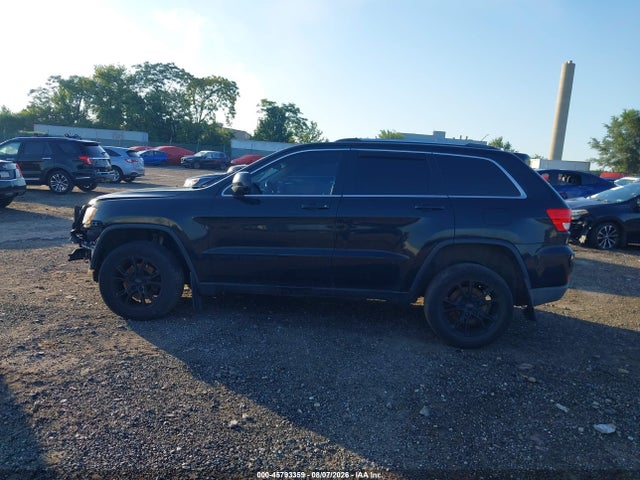 Продаж на аукціоні авто 2013 Jeep Grand Cherokee Laredo, vin: 1C4RJFAGXDC586844, номер лоту: 45793359