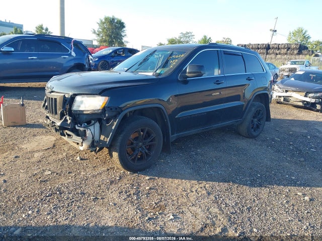 Продаж на аукціоні авто 2013 Jeep Grand Cherokee Laredo, vin: 1C4RJFAGXDC586844, номер лоту: 45793359