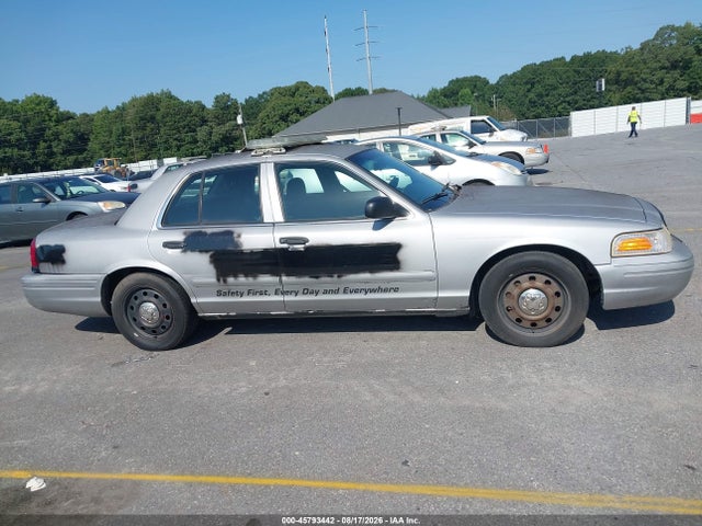 2007 Ford Crown Victoria Police/police Interceptor მანქანა იყიდება აუქციონზე, vin: 2FAHP71W57X121246, აუქციონის ნომერი: 45793442