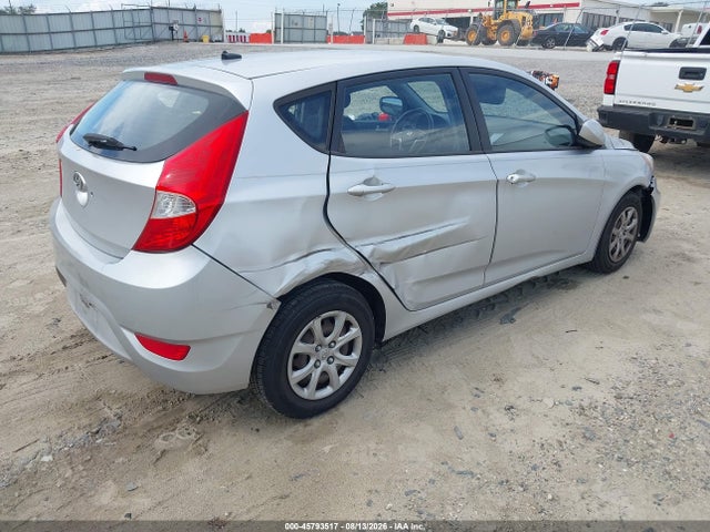 2013 Hyundai Accent Gs მანქანა იყიდება აუქციონზე, vin: KMHCT5AE9DU137976, აუქციონის ნომერი: 45793517