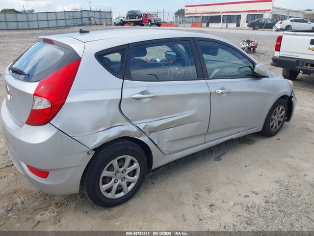 2013 Hyundai Accent Gs მანქანა იყიდება აუქციონზე, vin: KMHCT5AE9DU137976, აუქციონის ნომერი: 45793517