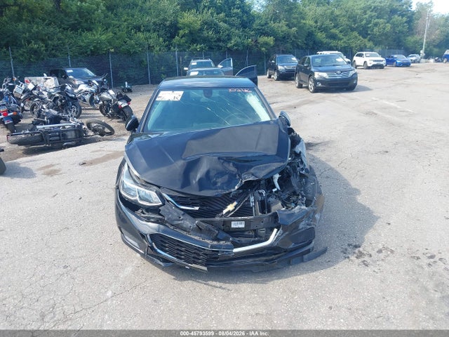 1G1BC5SM3J7102116 Chevrolet Cruze Ls Auto