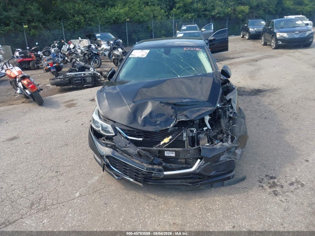 1G1BC5SM3J7102116 Chevrolet Cruze Ls Auto