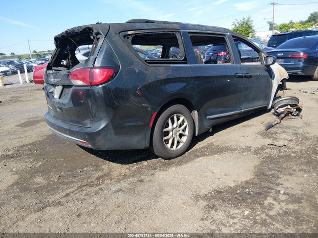 45793734 :رقم المزاد ، 2C4RC1BG0LR110295 vin ، 2020 Chrysler Pacifica Touring L مزاد بيع