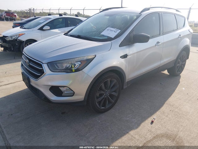 1FMCU0GD5JUC05751 Ford ESCAPE SE