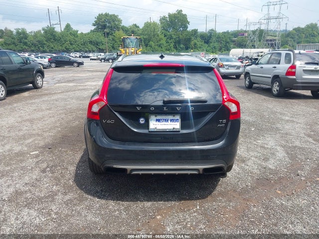 Auction sale of the 2016 Volvo V60 Cross Country T5, vin: YV4612HK5G1003132, lot number: 45793765