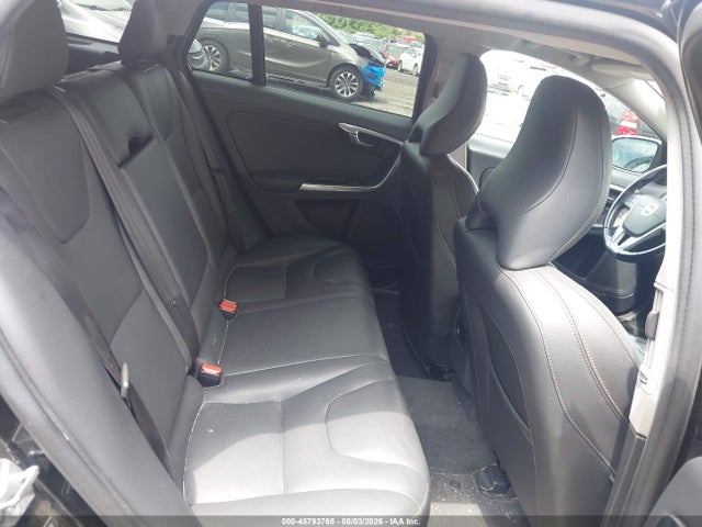Auction sale of the 2016 Volvo V60 Cross Country T5, vin: YV4612HK5G1003132, lot number: 45793765