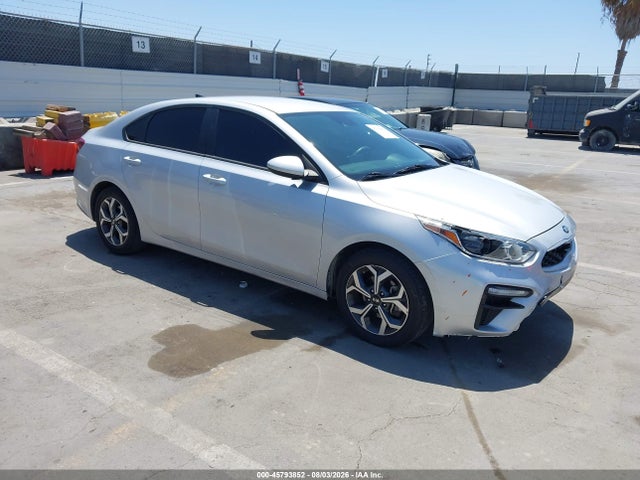 KIA Forte Lxs 2021 3KPF24AD9ME323814 головне зображення