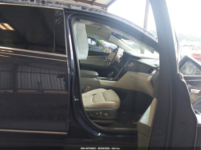 45793853 :رقم المزاد ، 1GYKNCRSXKZ133227 vin ، 2019 Cadillac Xt5 Luxury مزاد بيع