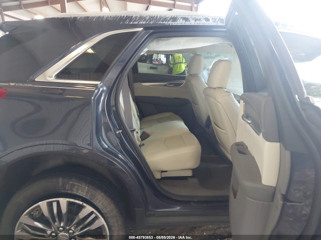 45793853 :رقم المزاد ، 1GYKNCRSXKZ133227 vin ، 2019 Cadillac Xt5 Luxury مزاد بيع