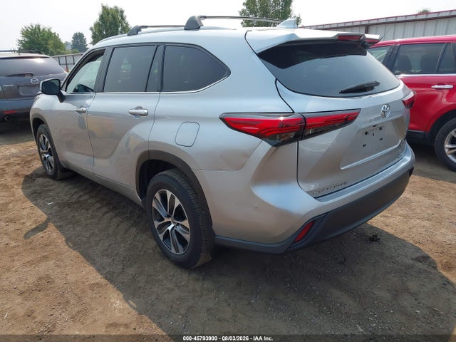 Toyota Highlander Xle 2023 5TDKDRBH1PS047078 Image 3