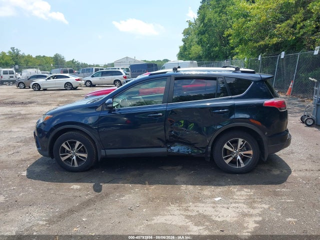 2018 Toyota Rav4 Xle მანქანა იყიდება აუქციონზე, vin: JTMRFREVXJJ722778, აუქციონის ნომერი: 45793956
