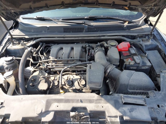 Ford Taurus Limited 2017 1FAHP2J85HG124322 Image 10
