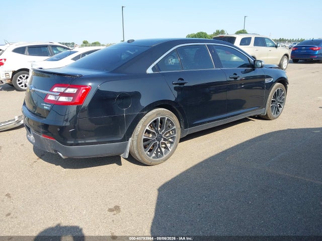 Ford Taurus Limited 2017 1FAHP2J85HG124322 Image 4