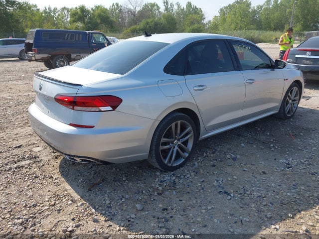 2020 Volkswagen Passat 2.0t R-line მანქანა იყიდება აუქციონზე, vin: 1VWMA7A35LC013746, აუქციონის ნომერი: 45793974