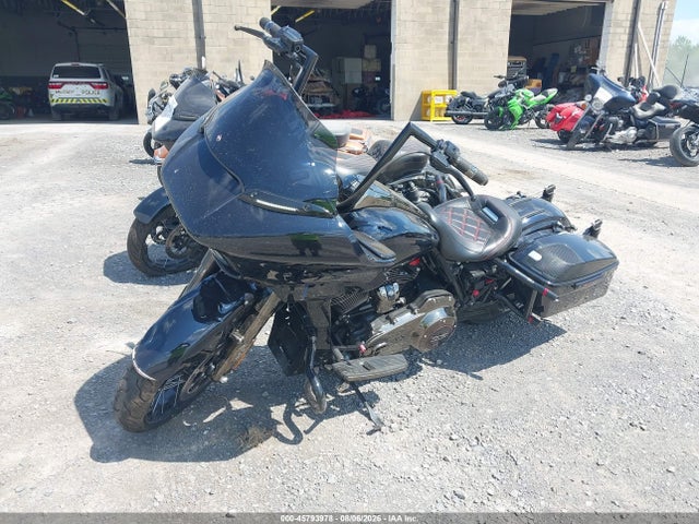 Harley-Davidson FLTRXSE 2022 1HD1TCL15NB953279 Image 2