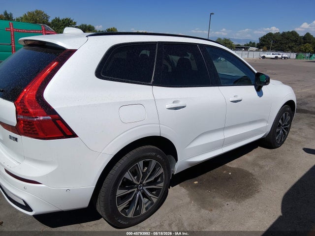 Volvo Xc60 B5 Plus Dark Theme 2024 YV4L12RL8R1822584 Image 6