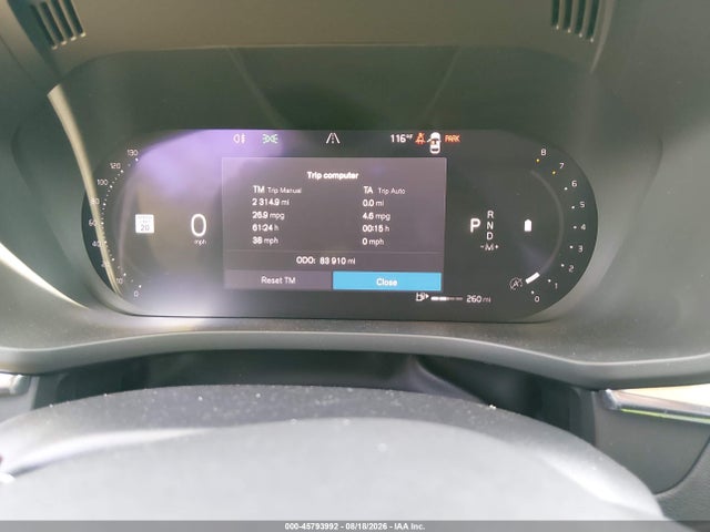 Volvo Xc60 B5 Plus Dark Theme 2024 YV4L12RL8R1822584 Image 7