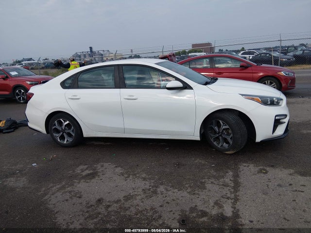 Продаж на аукціоні авто 2019 Kia Forte Lxs, vin: 3KPF24AD8KE125674, номер лоту: 45793999
