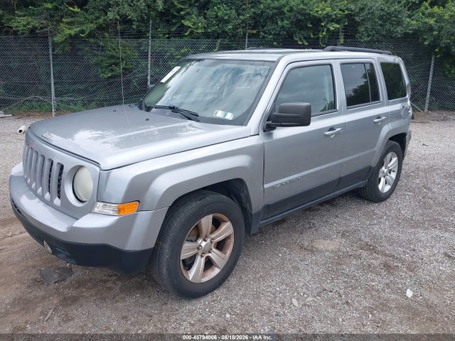 Jeep Patriot Latitude 2015 1C4NJPFA9FD273516 Image 2