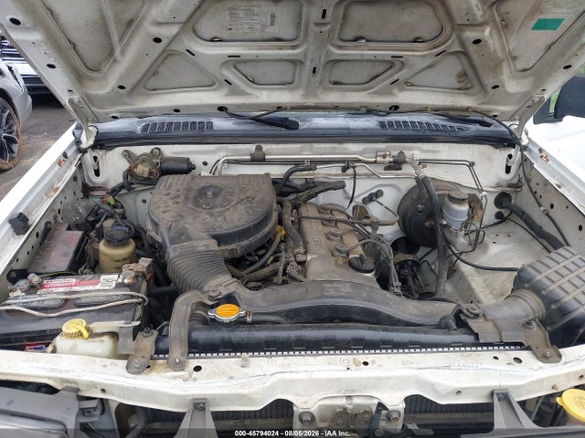 2000 Nissan Frontier Xe მანქანა იყიდება აუქციონზე, vin: 1N6DD26S7YC430237, აუქციონის ნომერი: 45794024