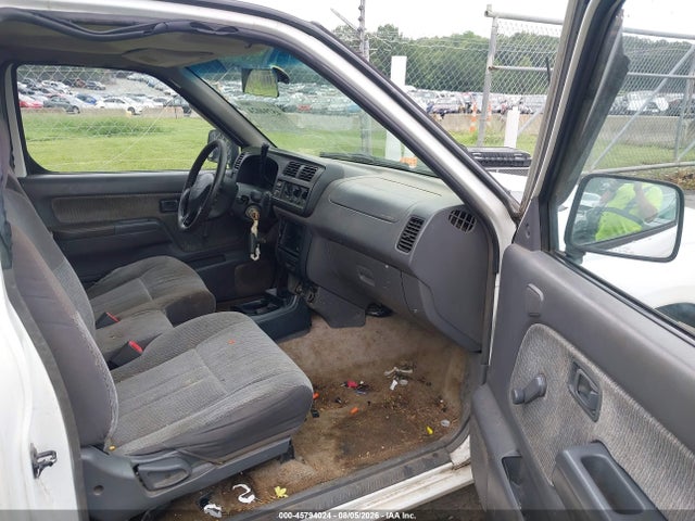 2000 Nissan Frontier Xe მანქანა იყიდება აუქციონზე, vin: 1N6DD26S7YC430237, აუქციონის ნომერი: 45794024