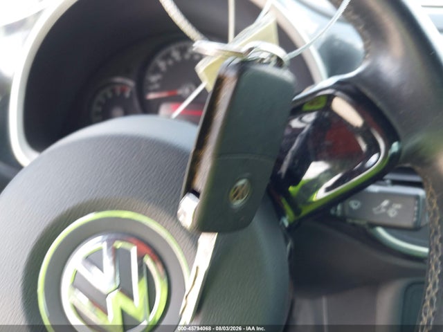 2012 Volkswagen Beetle 2.0t მანქანა იყიდება აუქციონზე, vin: 3VWV67AT2CM617551, აუქციონის ნომერი: 45794068