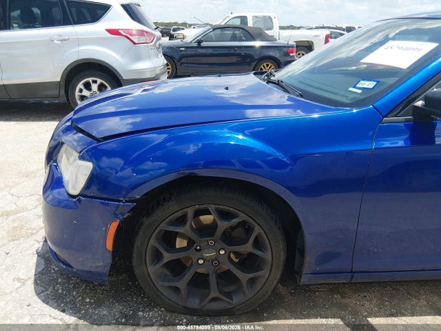 Aukcja sprzedaży 2019 Chrysler 300 Touring, vin: 2C3CCAAG0KH727194, numer aukcji: 45794099