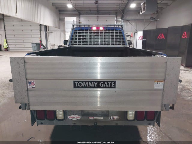 45794194 :رقم المزاد ، 3C6JR6DG7KG617373 vin ، 2019 Ram 1500 Classic Tradesman  4x2 8' Box مزاد بيع