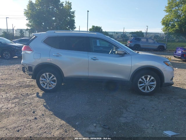 KNMAT2MV8GP701366 Nissan ROGUE SV