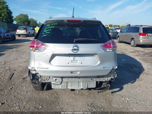 KNMAT2MV8GP701366 Nissan ROGUE SV